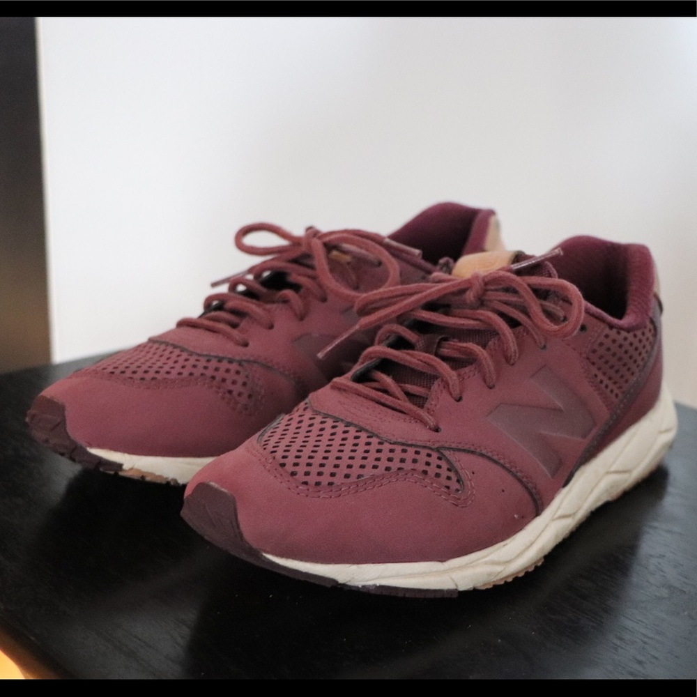 New Balance “Revlite 96” Lifestyle Sneakers